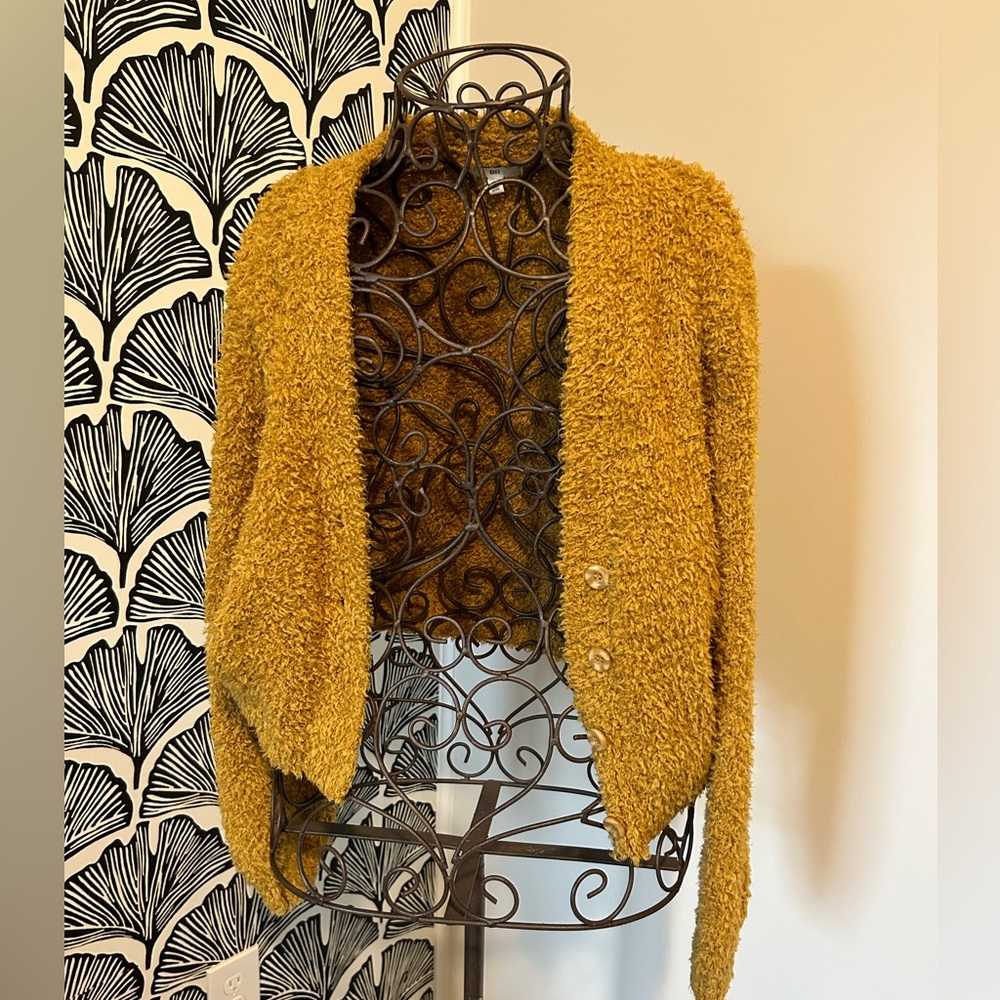 BP. Mustard Yellow shag Cardigan Sz XSM, like new soft and chic long sleeves